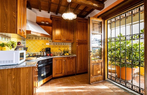 Pescaglia Apartment | A nice ground floor apartment with covered patio