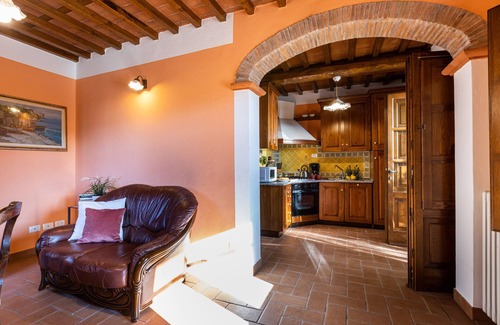 Pescaglia Apartment | A nice ground floor apartment with covered patio