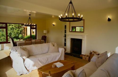 Bourton-on-the-Water House | A Peaceful Cotswolds Retreat