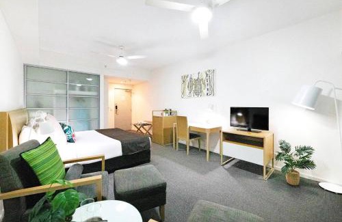 Darwin City Centre Apartment | 'A Perfect Match' Resort-style Living in Darwin CBD