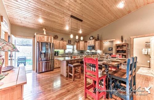 Ruidoso Cabin | A rare "Spotted Owl" in the pine trees w/hot tub & Pet Friendly!