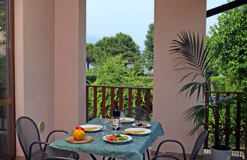 Pieve Vecchia House | A relaxing vacation a stone's throw from Lake Garda