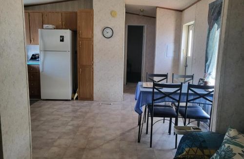 Mojave Desert House | A rest after a day in the Death Valley desert