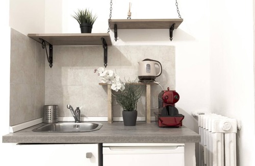 Celio Apartment | A room close to Colosseum