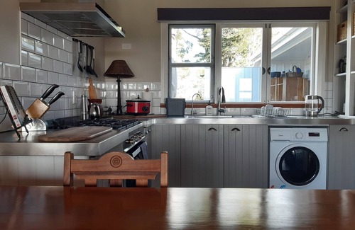 Linton Villa | A rustic Villa nestled between the local farms, great views, walks & bike rides