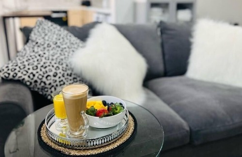 Burton on Trent Apartment | A Safari-Inspired 2 BR Apartment