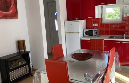 Klek Apartment | a single apartment very close to the sea