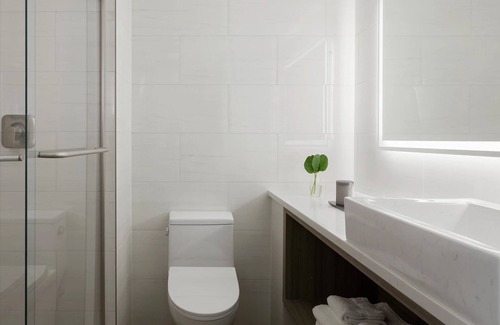 Pinellas Point Hotel | A Slice of Paradise | Relax, Play, & Indulge in Unique St Pete Experience!