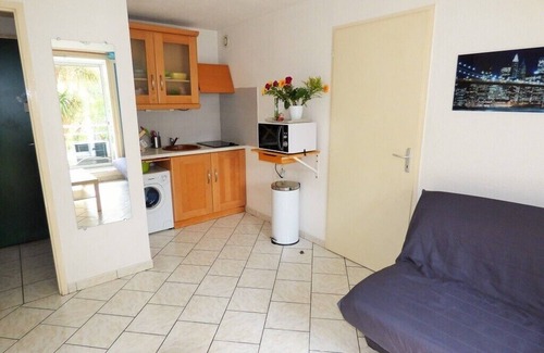 Les Sablettes Apartment | A stone's throw from the beach of Les Sablettes, all on foot, private parking.