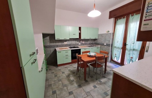 Golfo Aranci House | a stone's throw from the sea, ideal for families