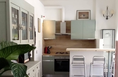 Piombino Apartment | A stone's throw from the center outside the ZTL, large first floor for short stays