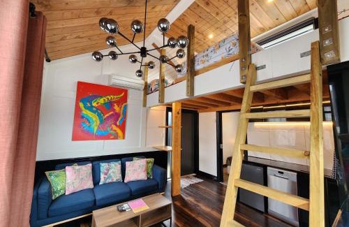 Dunedin City Centre House | A Stone's Throw From Town Tiny Home