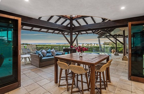 Queensland House | “A SUMMER’S PLACE” Absolute Beachfront Currumbin Home