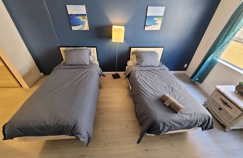 Beverly Hills Hotel | (A12) Lovely Spacious Double Bed Studio