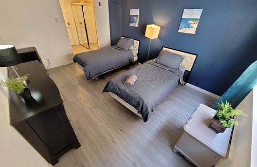 Beverly Hills Hotel | (A12) Lovely Spacious Double Bed Studio