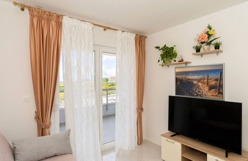 Mejasi Apartment | A2 - modern apt with the terrace & sea view