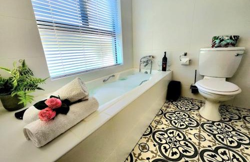 Pennington Villa | A22SelborneGolfEstatePennington