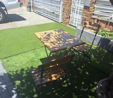 Goodwood Apartment | AA guest house Goodwood