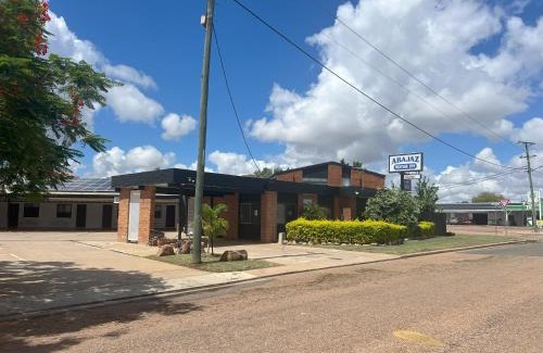 Longreach Hotel | Abajaz Motor Inn