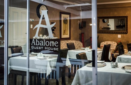 Summerstrand House | Abalone Guest House