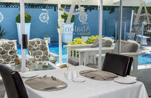 Summerstrand House | Abalone Guest House