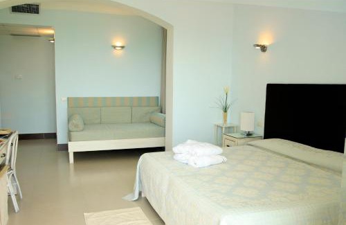 Santa Margherita di Pula Hotel | Abamar Hotel
