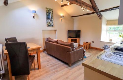 Penny Bridge House | Abbots Reading Mews 2