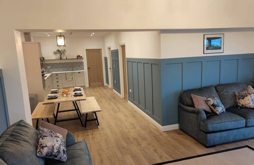 Felinwynt Cottage | Aberporth 2-Bed Cottage , Sleeps 4 & Pet Friendly