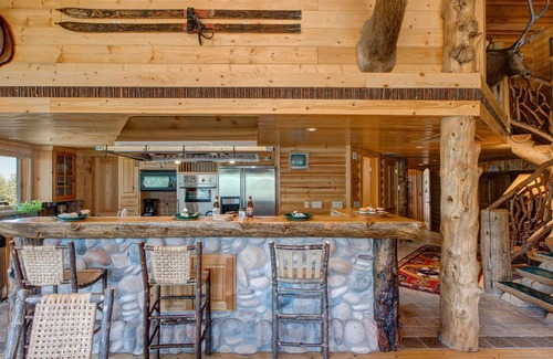 Deer Valley Condo | Abode at Black Bear #301 | Spacious Condo with Private Hot Tub & Balconies | Year-Round Mtn. Views