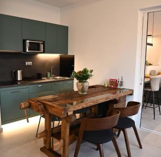 Psirri Apartment | Above the Fruits 2 Bedrooms 2 Bathrooms near Acropolis