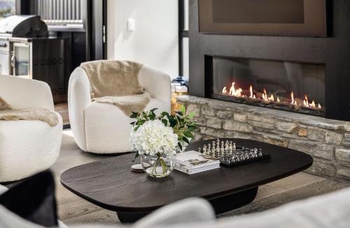 Wanaka House | Absolute Luxury on Warren