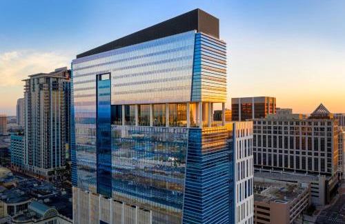 Downtown Orlando Hotel | AC Hotel by Marriott Orlando Downtown
