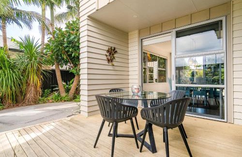 Whitianga House | Acacia Cote - Whitianga Holiday Home