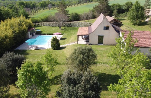 Sainte-Alvere Villa | Acacia lovely holiday.