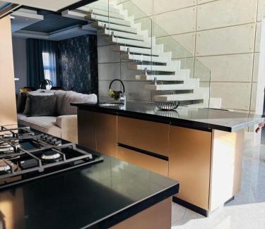 Greater Johannesburg Metropolitan Area Villa | Acacia Villas Blue Hills - 4 Bedroom Luxury Villa