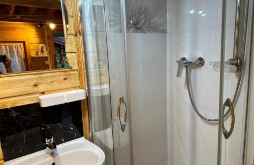 Radkow Ski Chalet | Acapulco Domki Radków