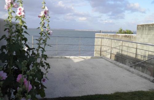 La Flotte House | Accès océan sur grand terrain clos