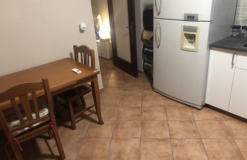 Portici Apartment | Accogliente Appartamento con Cucina, Camera e Parcheggio