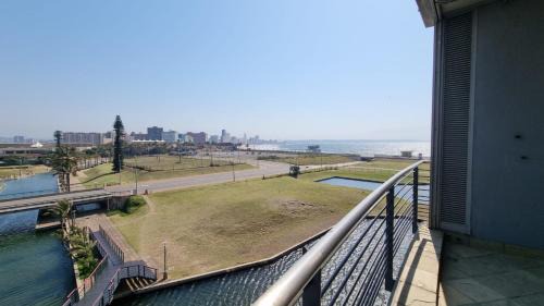 Durban Point Apartment | Accommodation Front - The Quays 503 - 6 Sleeper Across the Beachfront