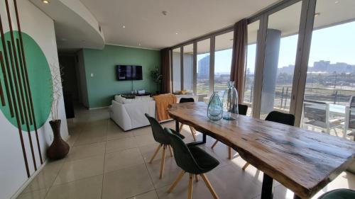 Durban Point Apartment | Accommodation Front - The Quays 503 - 6 Sleeper Across the Beachfront