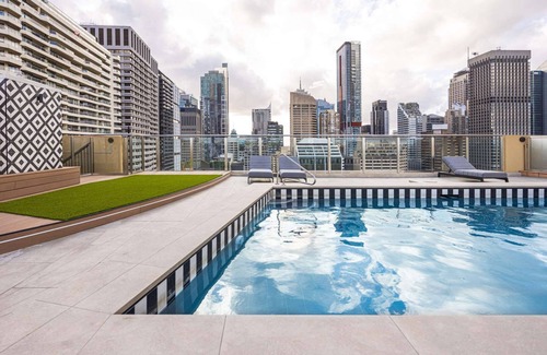 Darlinghurst Apartment | Accommodation Sydney | Hyde Park Two-Bedroom Apartment with Park View