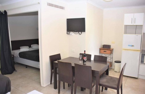 Darlinghurst Apartment | Accommodation Sydney | Hyde Park One-Bedroom Apartment with Balcony and City View