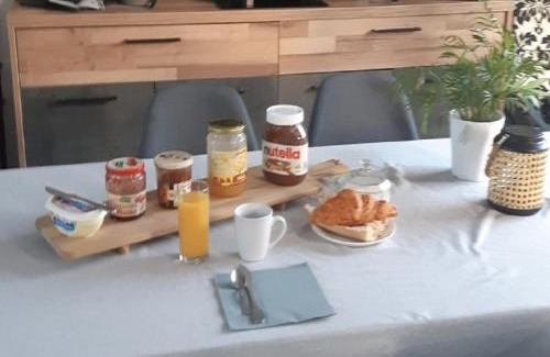 Agen House | Accueil familial & convivial - chambre privée chez l'habitant