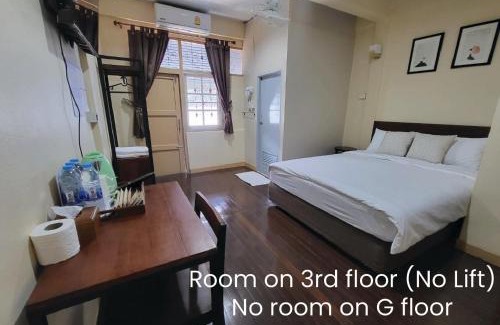 Bangkok Yai Hotel | Achcha hotel - itsaraphap MRT station - Wat Arun