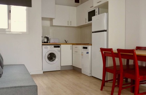L'Hospitalet de Llobregat Apartment | Acogedor Apartamento Marbarcelona Cas Atico