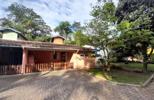 Boicucanga Beach House | Aconchego 3 dorms, piscina, churrasq em Condomínio Fechado