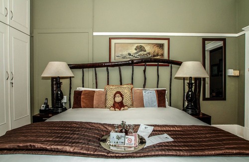 Essenwood Bed & Breakfast | Acorn B&B in Durban