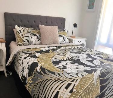 Whitfield House | Acorn Cottage your home away from home in Whitfield