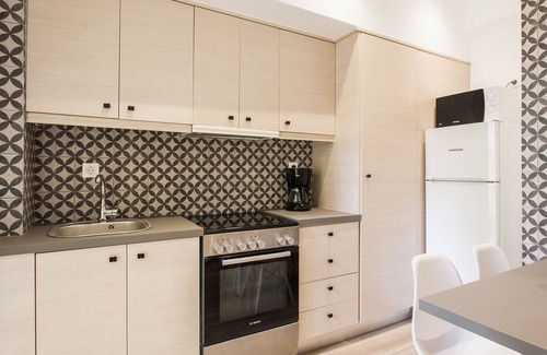 Kallithea Apartment | Acropolis - historical attractions walking distance