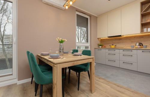 Wlochy Apartment | Active City Apartments Warsaw by Noclegi Renters